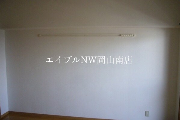 岡山駅 バス12分  岡電バス・中電バス・津島新道下車：停歩1分 2階の物件内観写真